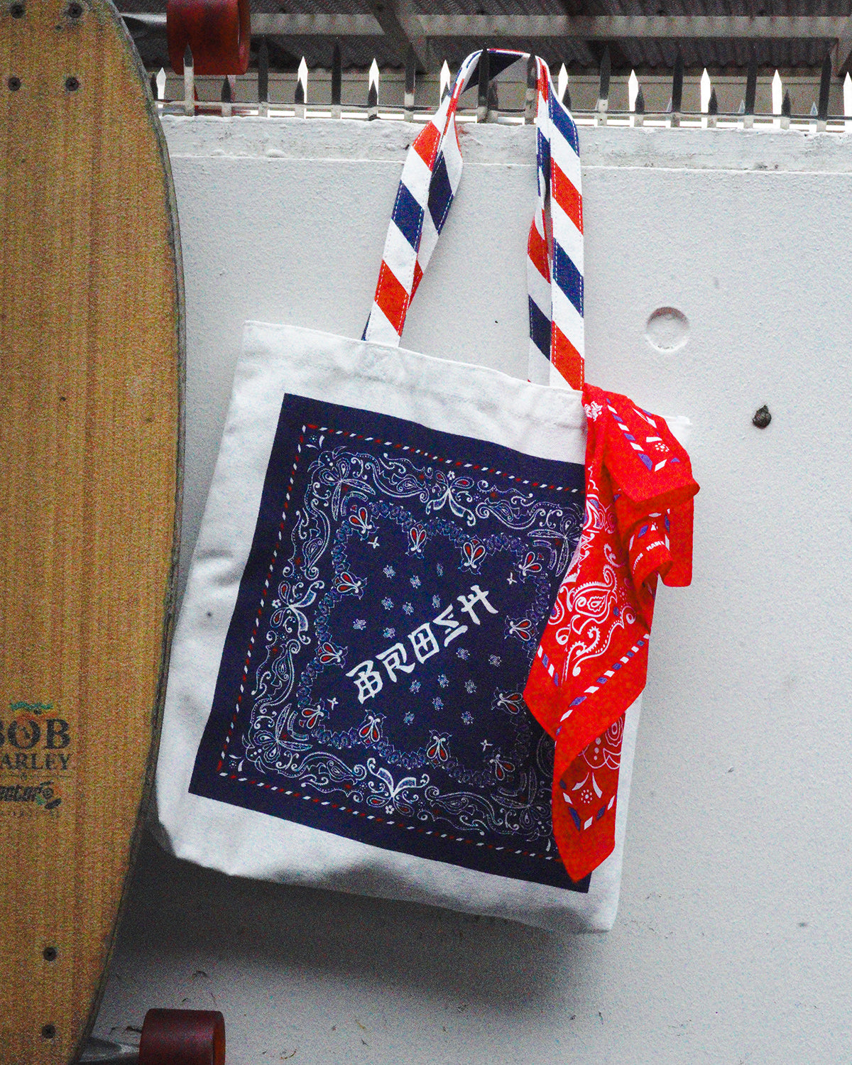 BROSH × TGP Design Paisley Tote bag
